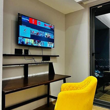 Luxe Apartment By Hey Studio'S Ghaziabad Exterior photo